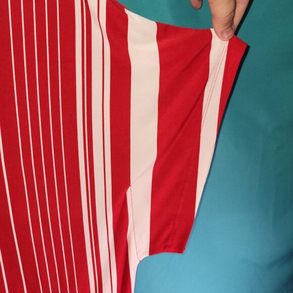 Chicos Red & White Striped Top Size 0 Batwing Sleeves Loose Fit - Picture 9 of 10